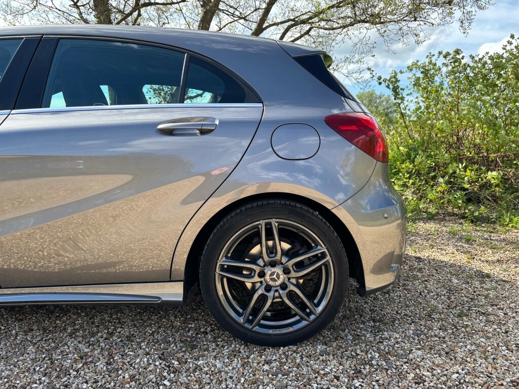 Mercedes-Benz A Class 1.6 Amg Line Premium Hatchback 7G-dct Grey #5
