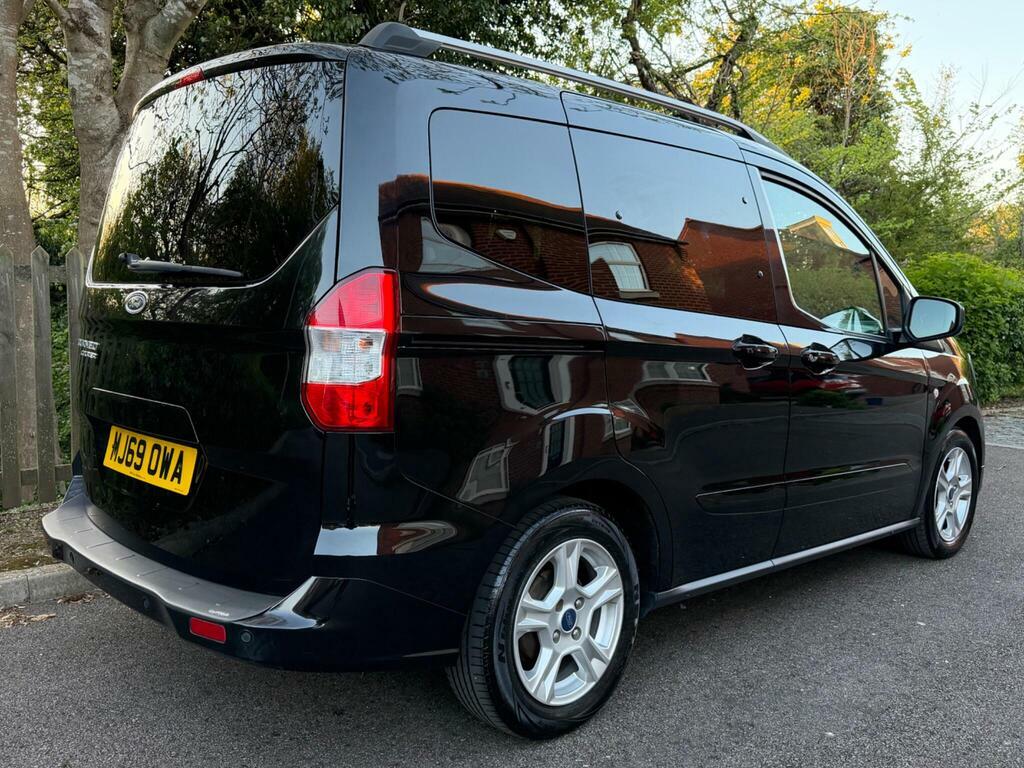Ford Tourneo Courier 1.0 Ecoboost Zetec Euro 6 Black #5