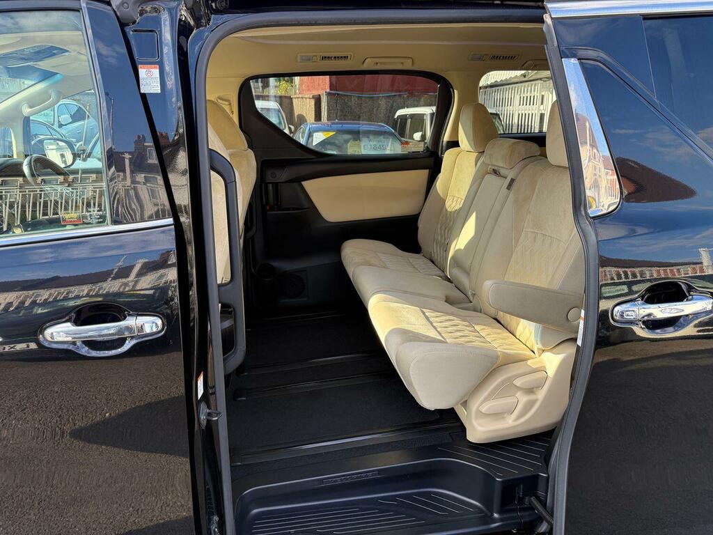 Toyota Vellfire Mpv White #11