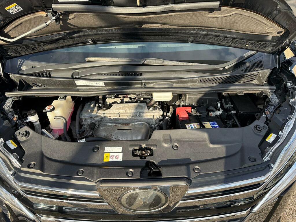 Toyota Vellfire Mpv White #28