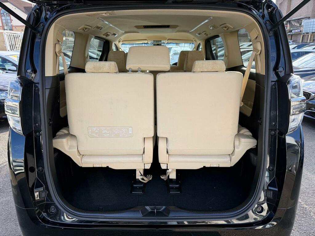 Toyota Vellfire Mpv White #14