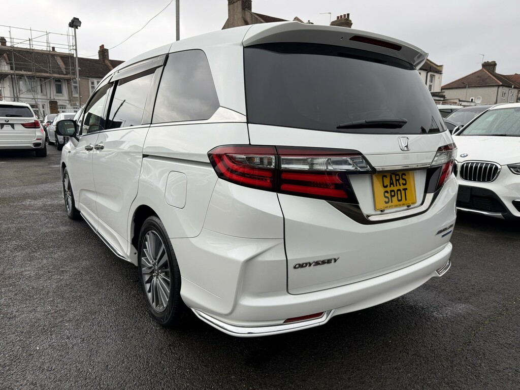 Honda Odyssey Mpv 2.0 Hybrid 7 Seats Fresh Import Verified Mile White #4