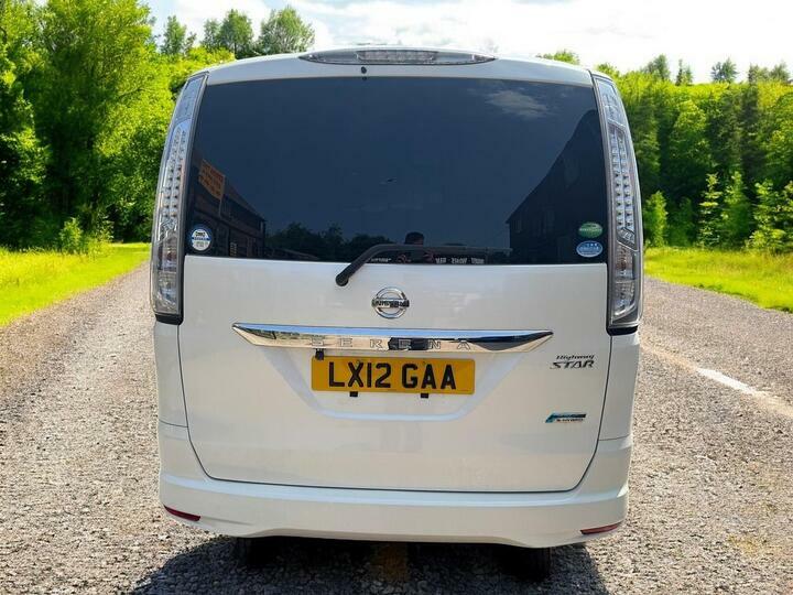 Nissan 2.0 White #10