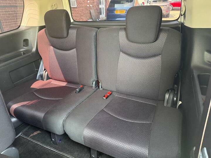 Nissan Highway Star 2.0 Hybrid Mpv 8 Seater LX12GAA White #5