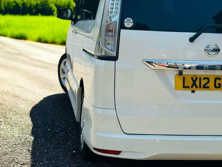 Nissan 2.0 White #19