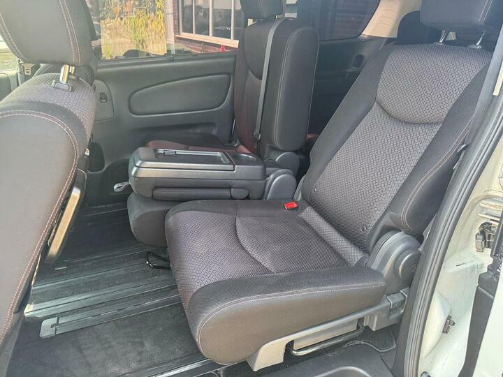 Nissan Highway Star 2.0 Hybrid Mpv 8 Seater LX12GAA White #4