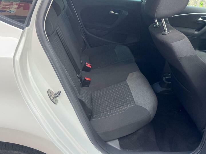 Volkswagen Polo 1.2 Tsi Bluemotion Tech Match Euro 6 Ss DE17CKK White #4