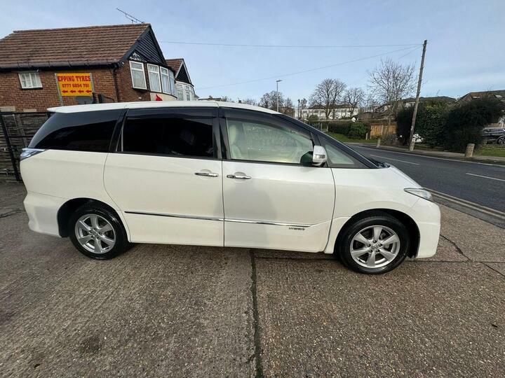 Toyota Estima 2.4 2Wd 7 Seater White #11