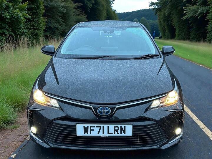 Toyota Corolla 1.8 Vvt-h Gpf Icon Saloon Hybrid Cvt Eu Black