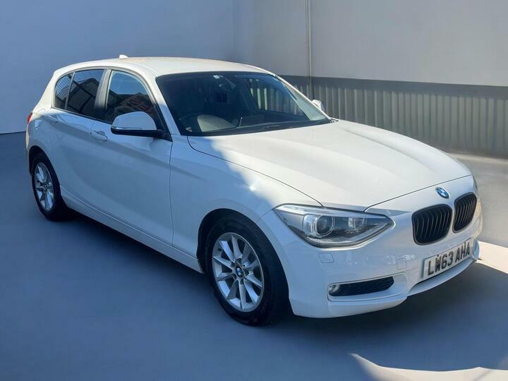 BMW 1 Series 1.6 116I Se Hatchback Euro 5 Ss LW63AHA White #5