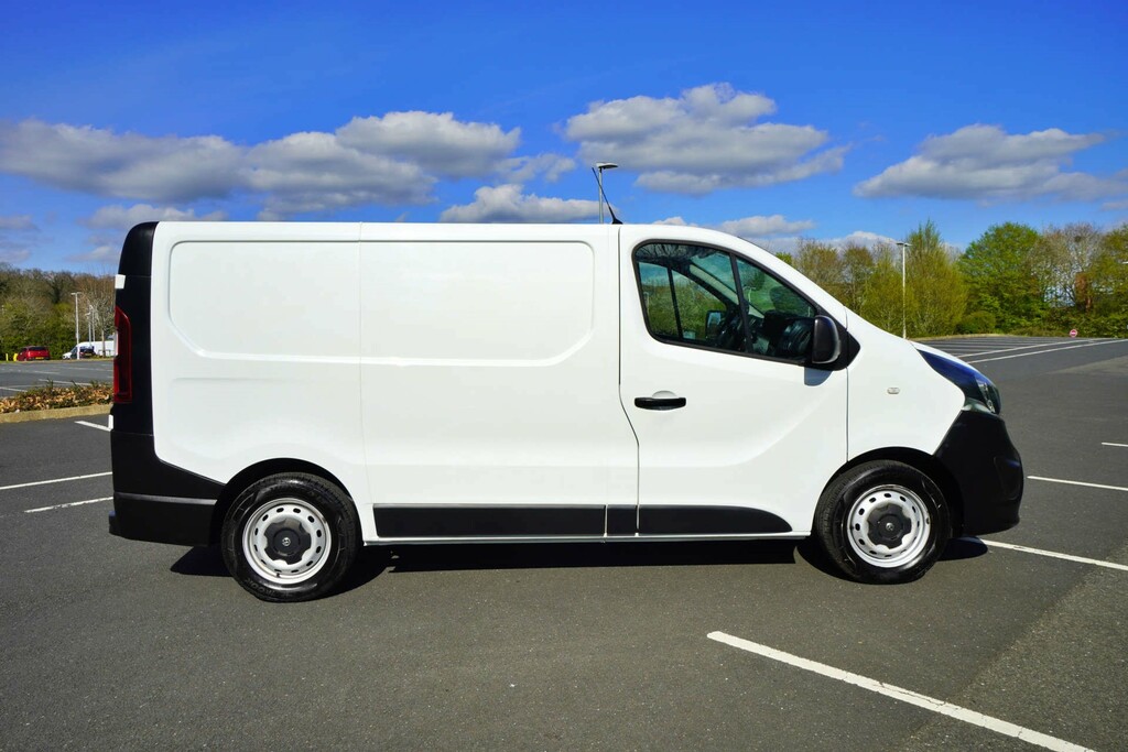 Vauxhall Vivaro 2700 Cdti Ss Swb Euro 6 DU19CWD White #3