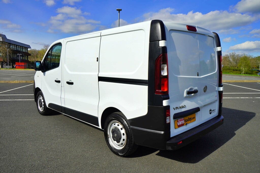Vauxhall Vivaro 2700 Cdti Ss Swb Euro 6 DU19CWD White #6