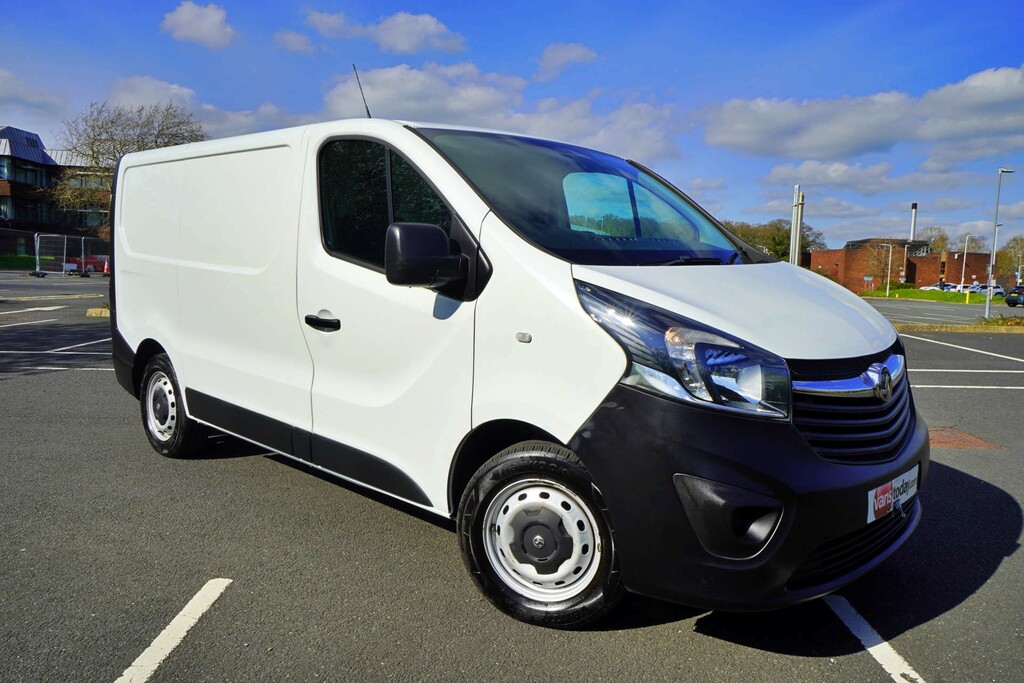 Vauxhall Vivaro 2700 Cdti Ss Swb Euro 6 DU19CWD White #2