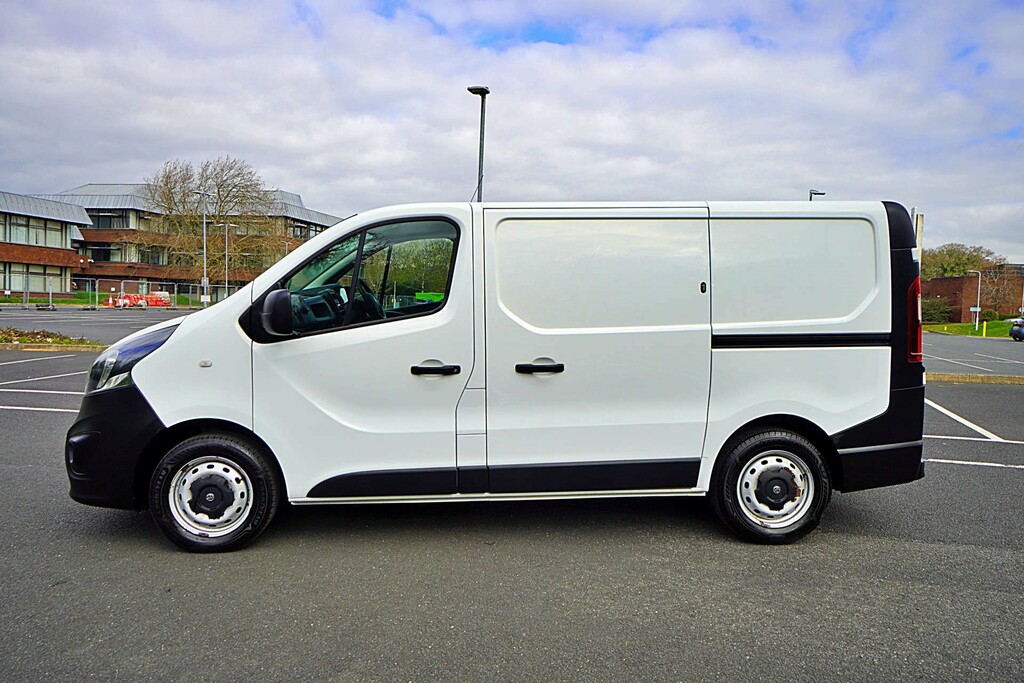 Vauxhall Vivaro 2700 Cdti Ss Swb Euro 6 DU19CAE White #4
