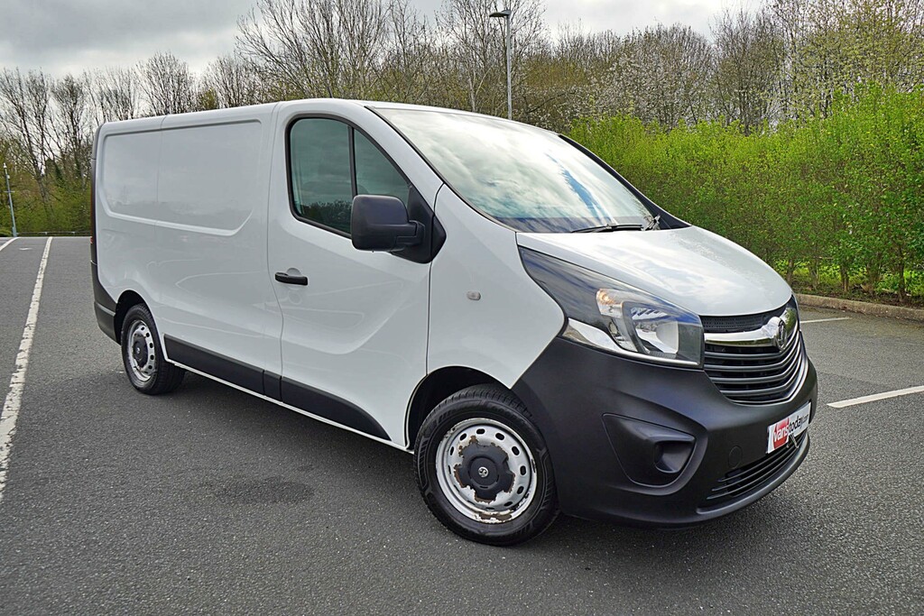 Vauxhall Vivaro 2700 Cdti Ss Swb Euro 6 DU19CAE White #2