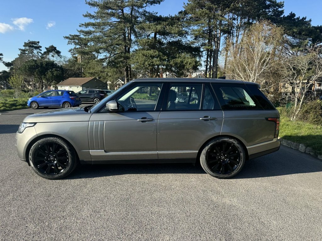 Land Rover Range Rover 3L Vogue AF17XRH Silver #3