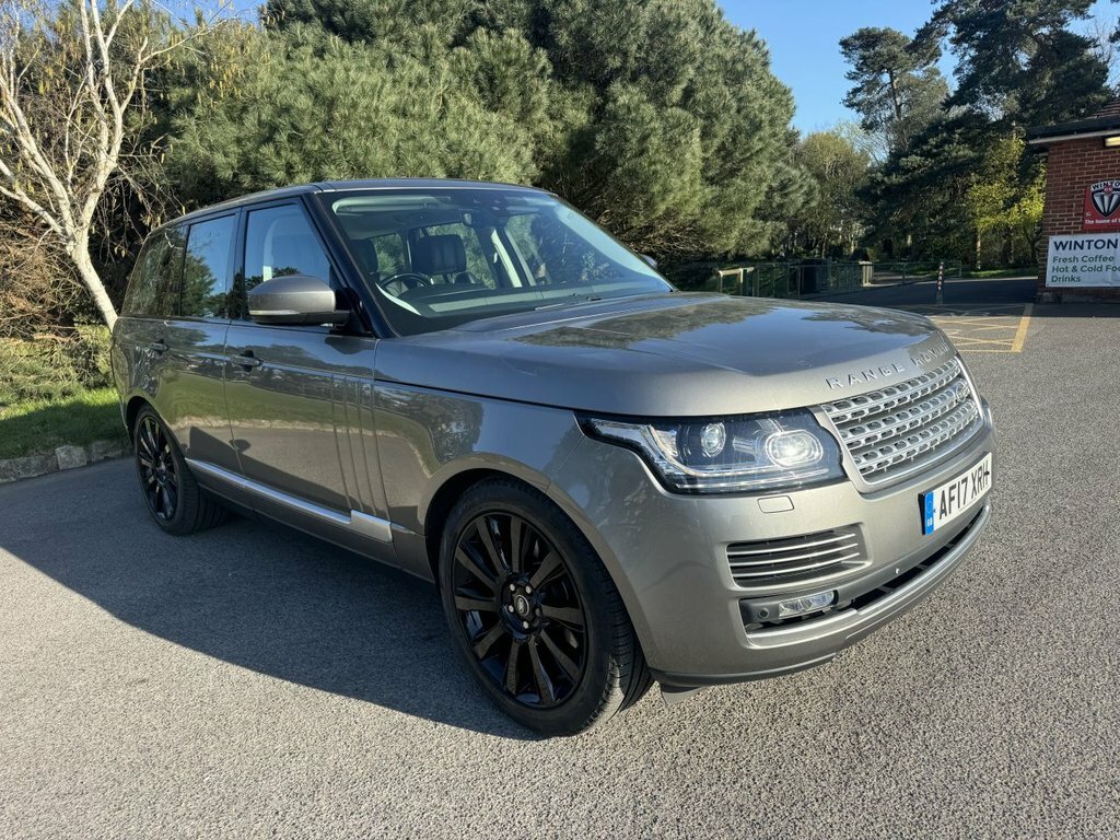 Land Rover Range Rover 3L Vogue AF17XRH Silver #2
