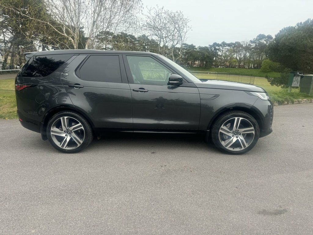 Land Rover Discovery 3L Dynamic Hse DK73WRE Grey #3