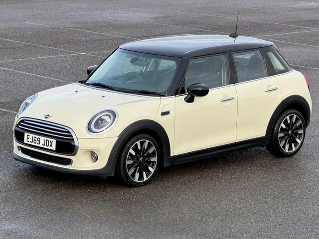 Mini Hatch 1.5 Cooper Exclusive Steptronic Euro 6 S S EJ69JDX White #3