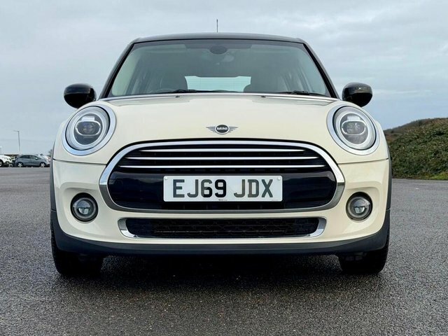 Mini Hatch 1.5 Cooper Exclusive Steptronic Euro 6 S S EJ69JDX White #2