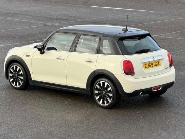 Mini Hatch 1.5 Cooper Exclusive Steptronic Euro 6 S S EJ69JDX White #4