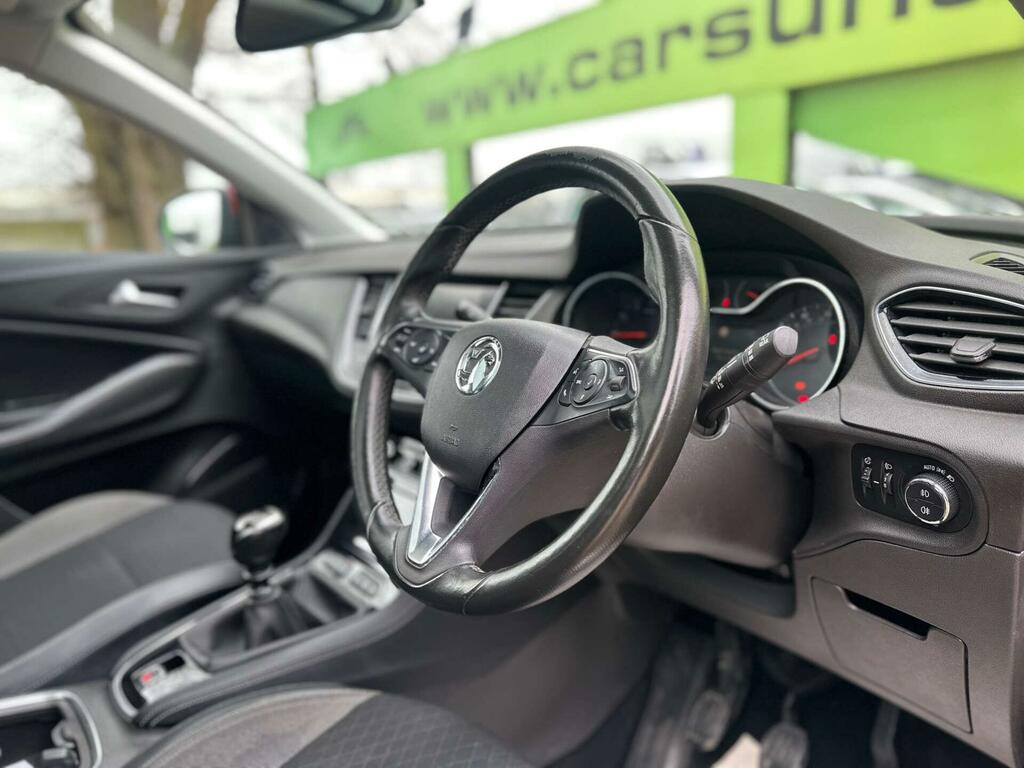 Vauxhall Grandland X 1.2 Turbo Sport Nav Euro 6 Ss WK18KXW Red #2