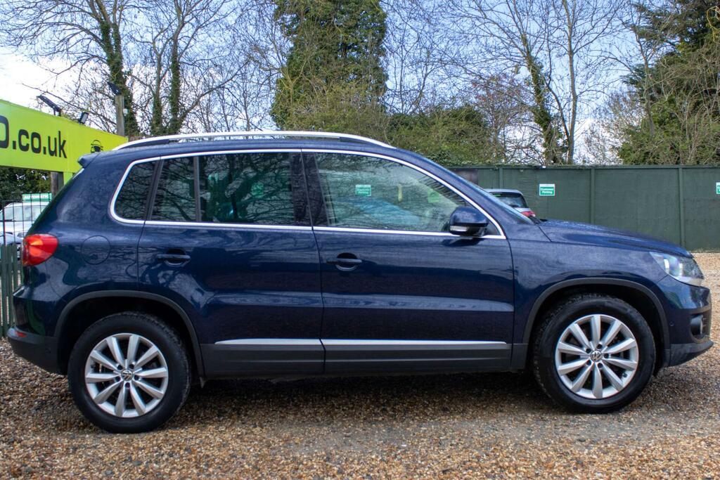Volkswagen Tiguan 2.0 Tdi Bluemotion Tech Match Dsg 4Wd Euro 5 Ss GL63HKH Blue #4