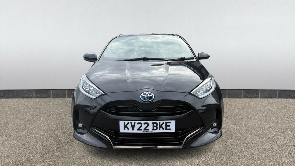 Toyota Yaris 1.5 Hybrid Dynamic Cvt KV22BKE Black #2
