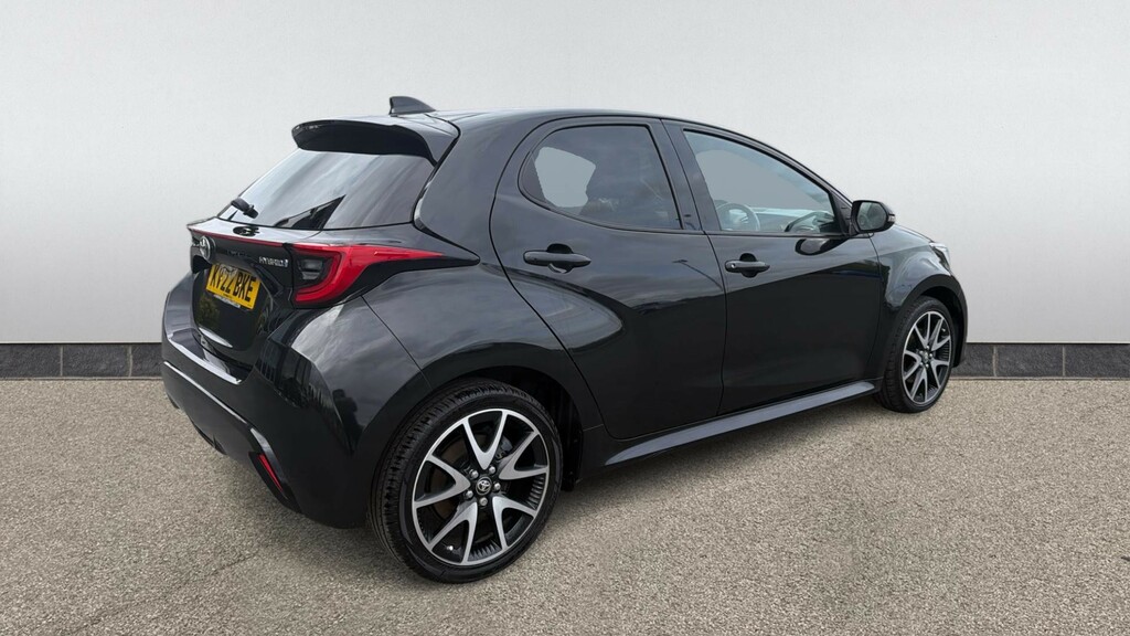Toyota Yaris 1.5 Hybrid Dynamic Cvt KV22BKE Black #6