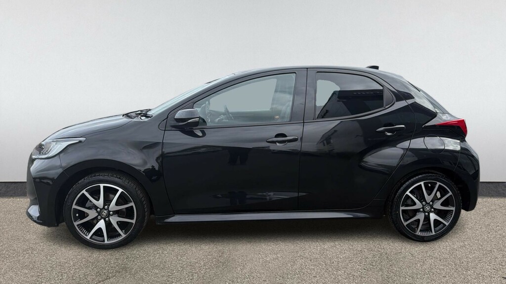 Toyota Yaris 1.5 Hybrid Dynamic Cvt KV22BKE Black #3