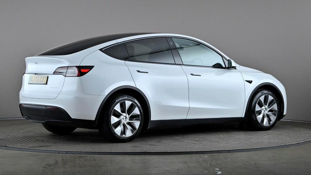 Tesla Model Y Long Range Awd AJ72CZT White #6