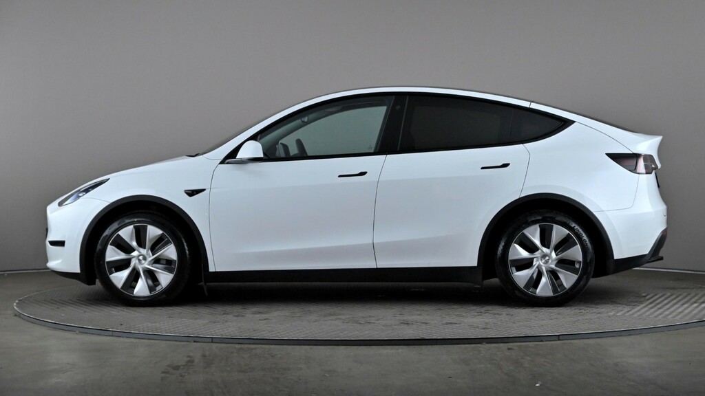 Tesla Model Y Long Range Awd AJ72CZT White #3