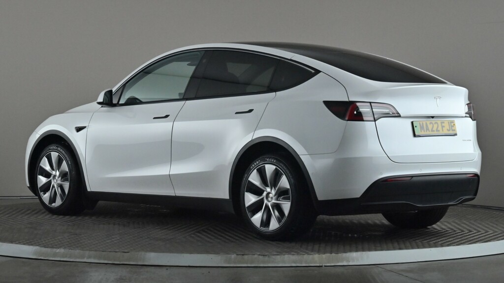 Tesla Model Y Long Range Awd MA22FJE White #4