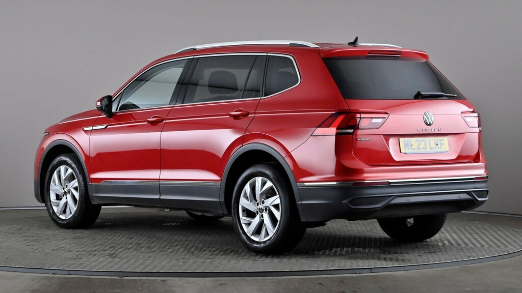 Volkswagen Tiguan Allspace 1.5 Tsi Life 7 Seats Red #4
