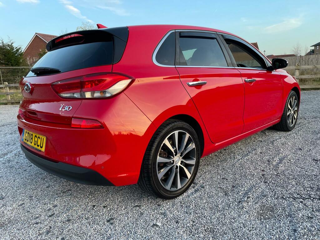 Hyundai I30 1.6 Crdi Blue Drive Premium Euro 6 Ss GD18GCU Red #2