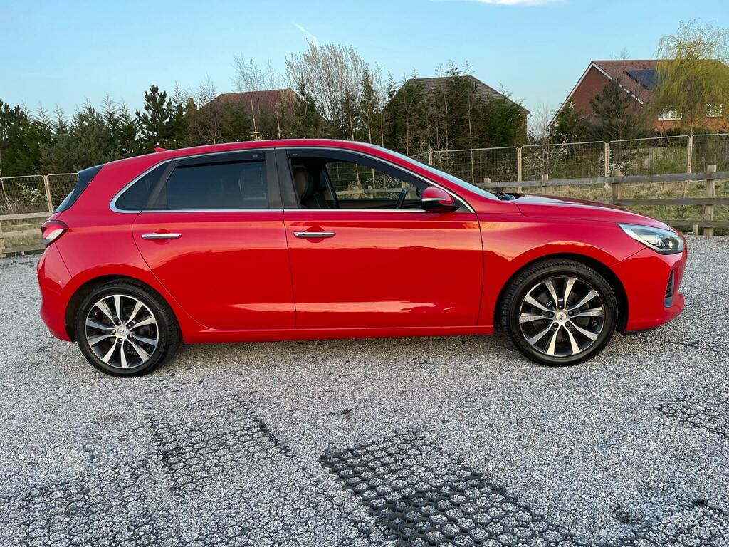 Hyundai I30 1.6 Crdi Blue Drive Premium Euro 6 Ss GD18GCU Red #6