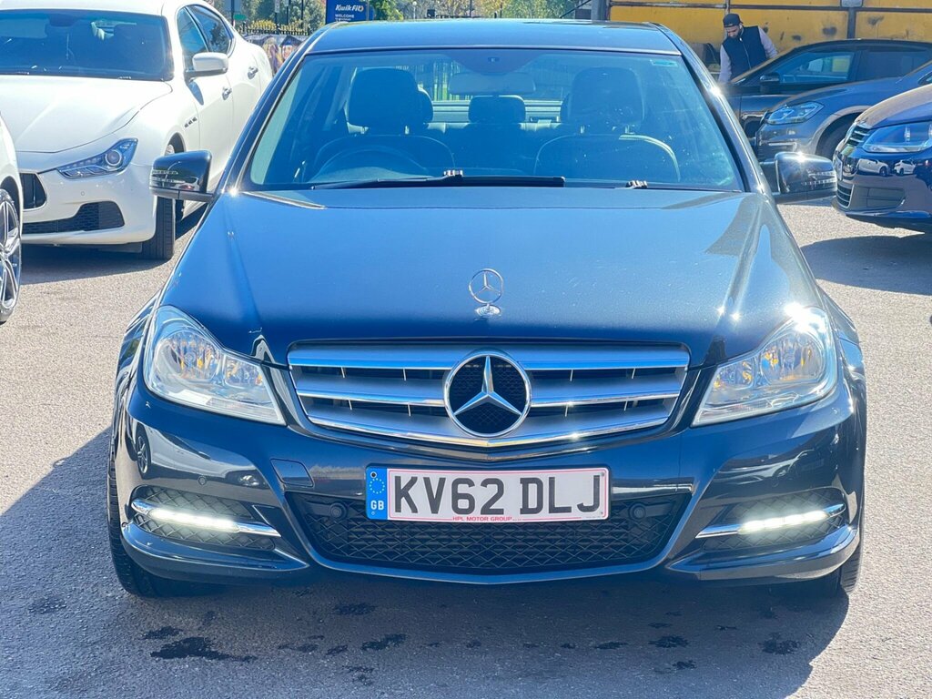 Mercedes-Benz C Class 1.6 C180 Blueefficiency Executive Se Saloon Pe KV62DLJ Black #3