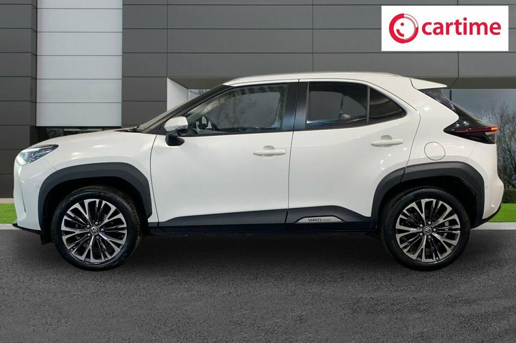 Toyota Yaris Cross 1.5L Excel FD71TZL White #3