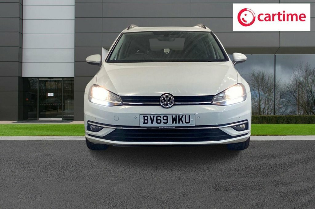 Volkswagen Golf 1L Match White #4