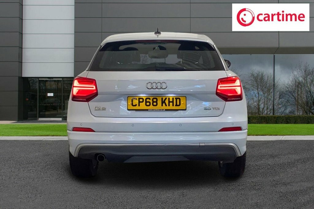 Audi Q2 1L S Line CP68KHD White #5