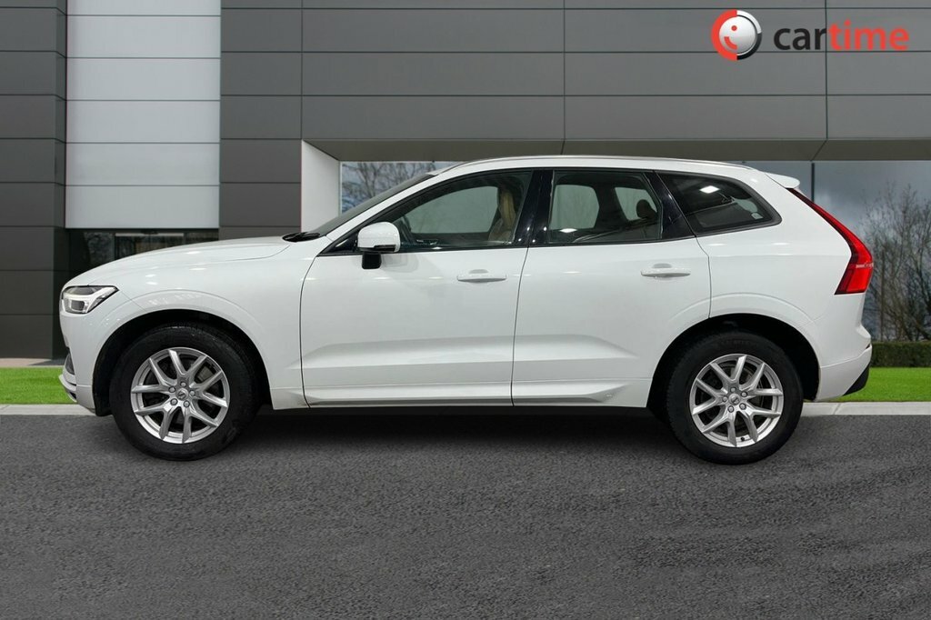 Volvo XC60 2L Momentum YS19NNB White #2