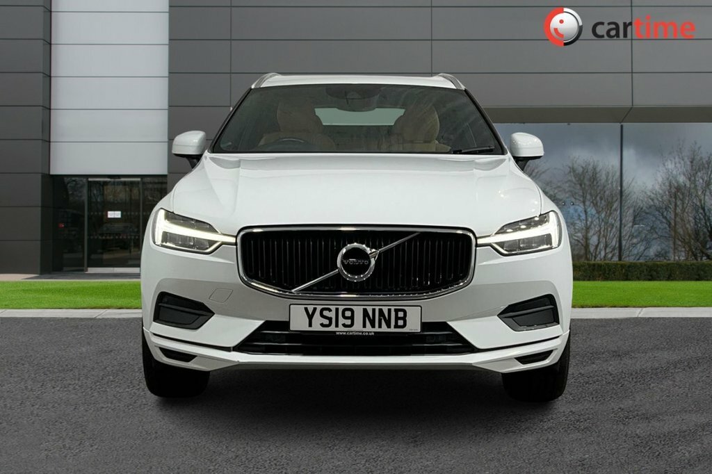 Volvo XC60 2L Momentum YS19NNB White #3