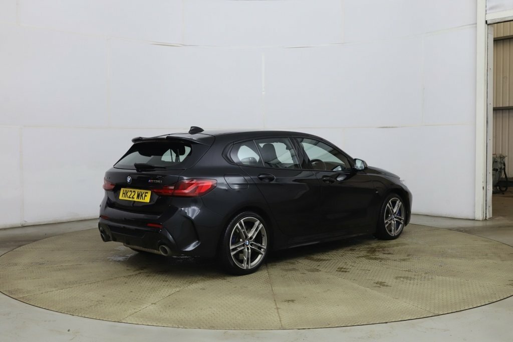 BMW 1 Series Hatchback HK22WKF Black #4