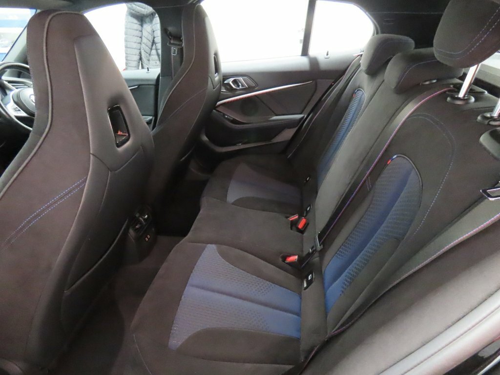 BMW 1 Series Hatchback HK22WKF Black #5