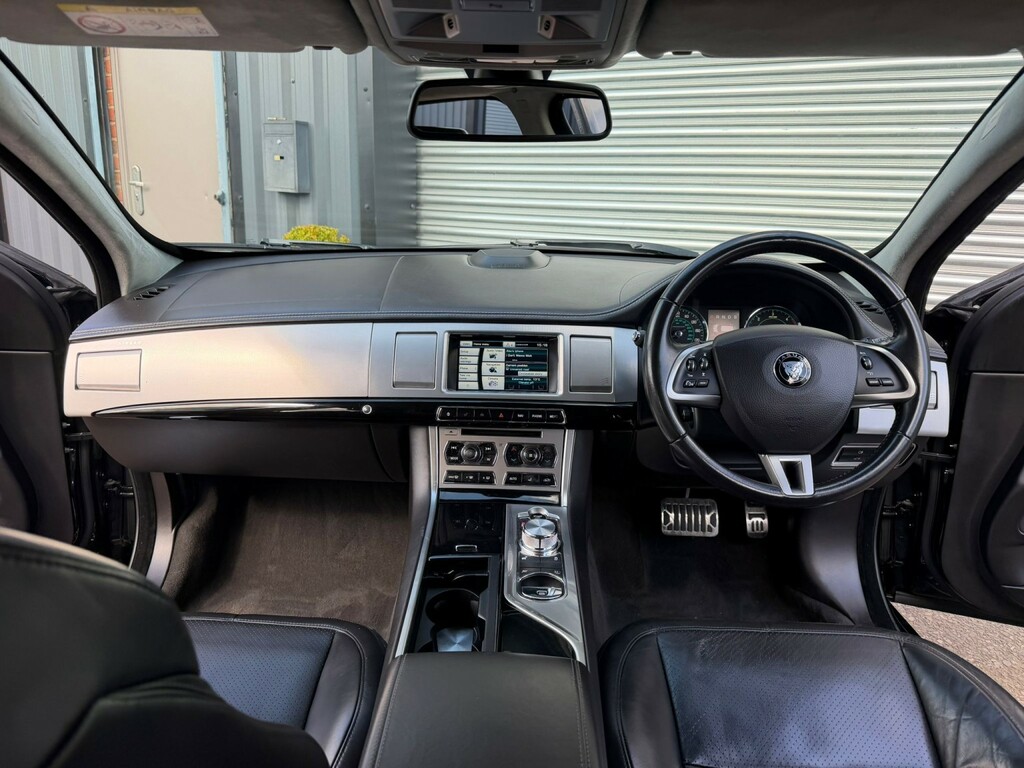 Jaguar XF Estate 3.0 D S V6 Portfolio 2013 OV63YND Black #6