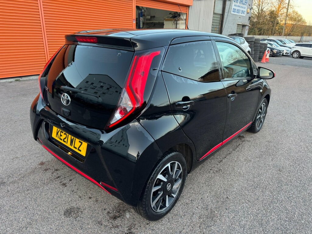 Toyota Aygo 1.0 Vvt-i X-trend X-shift Euro 6 Safety Sense KE21WLZ Black #4