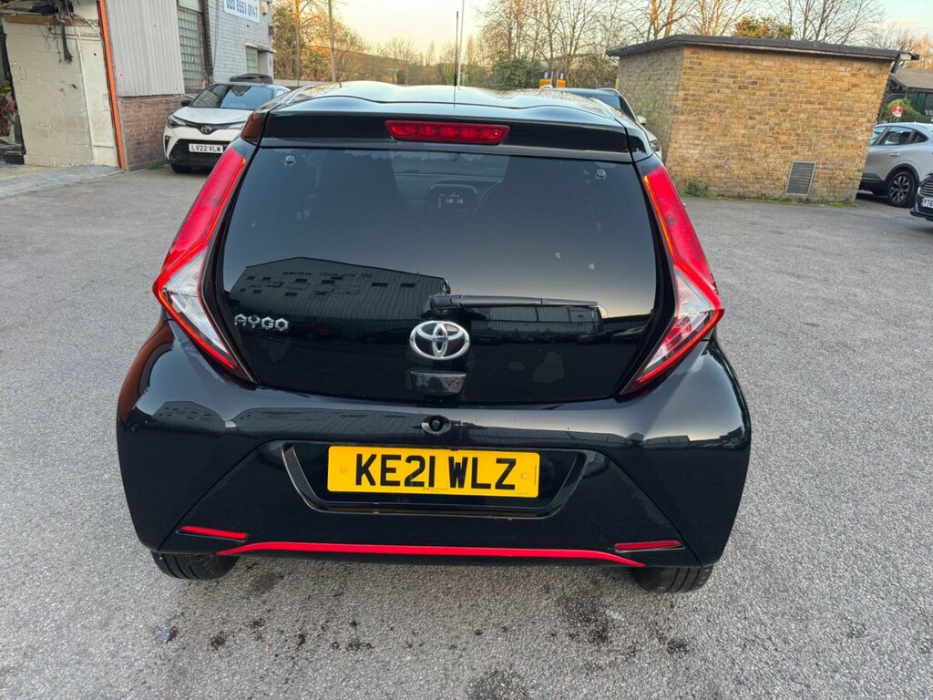 Toyota Aygo 1.0 Vvt-i X-trend X-shift Euro 6 Safety Sense KE21WLZ Black #6