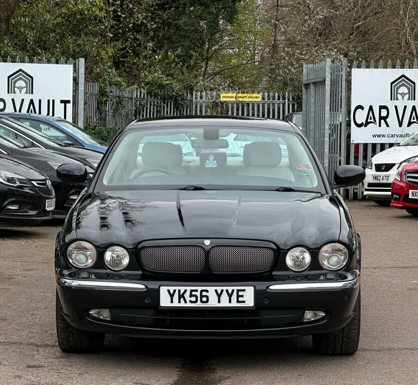 Jaguar XJR Saloon 4.2 V8 Portfolio 200656 Black #3