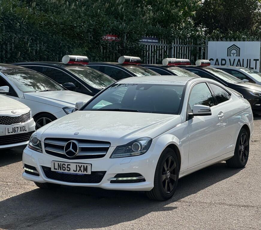 Mercedes-Benz C Class Coupe 2.1 C220 Cdi Executive Se Premium G-tronic LN65JXM White #4