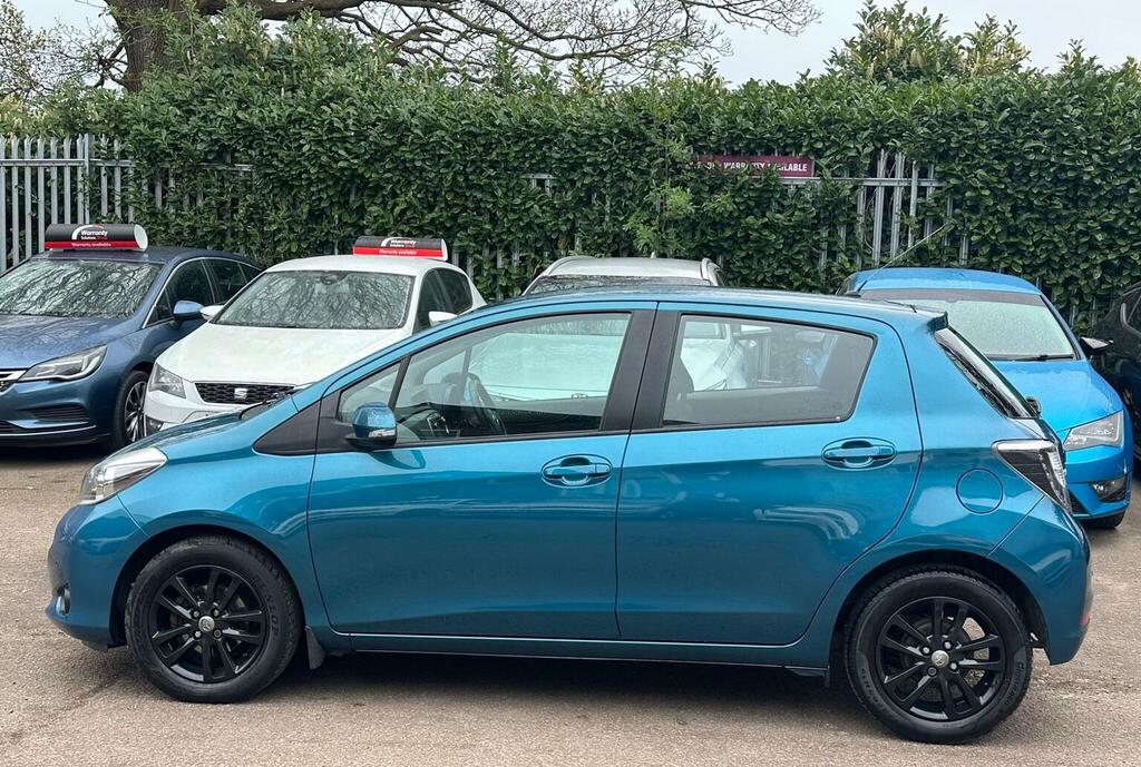 Toyota Yaris Hatchback 1.33 Dual Vvt-i Icon Plus Multidrive S E MK14AWF Blue #4